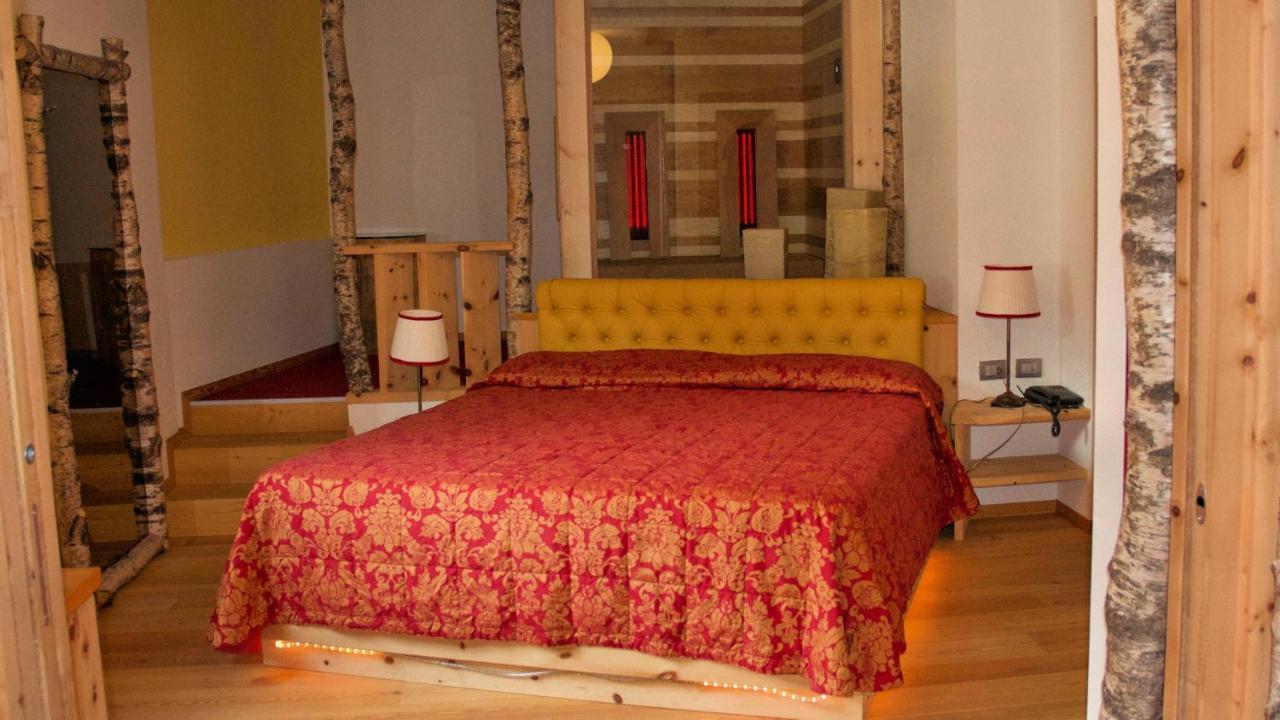 Hotel El Pilon Поцца-ди-Фасса Экстерьер фото