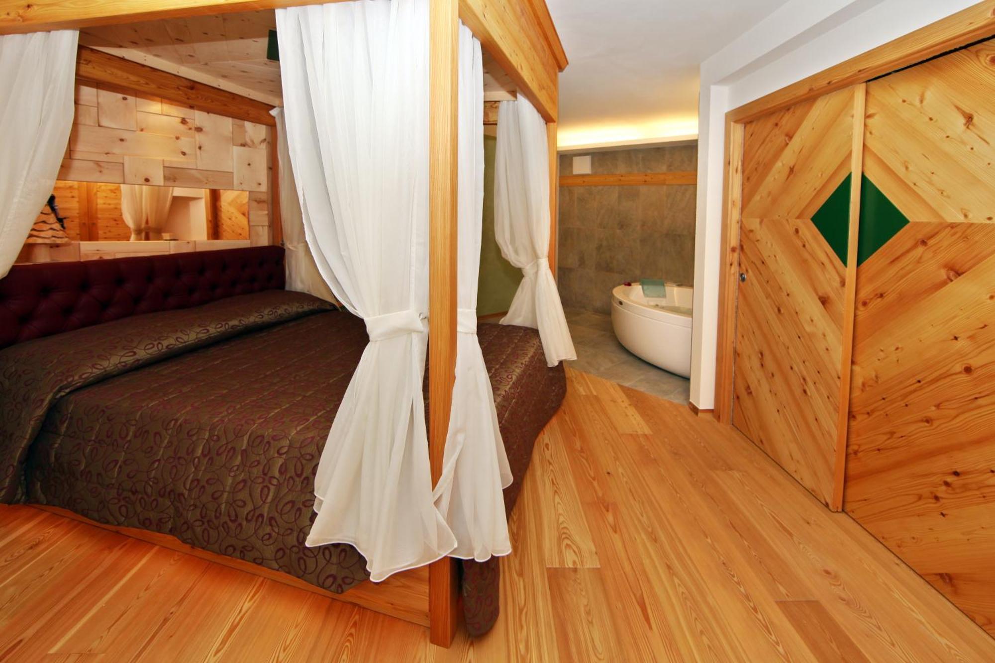 Hotel El Pilon Поцца-ди-Фасса Экстерьер фото