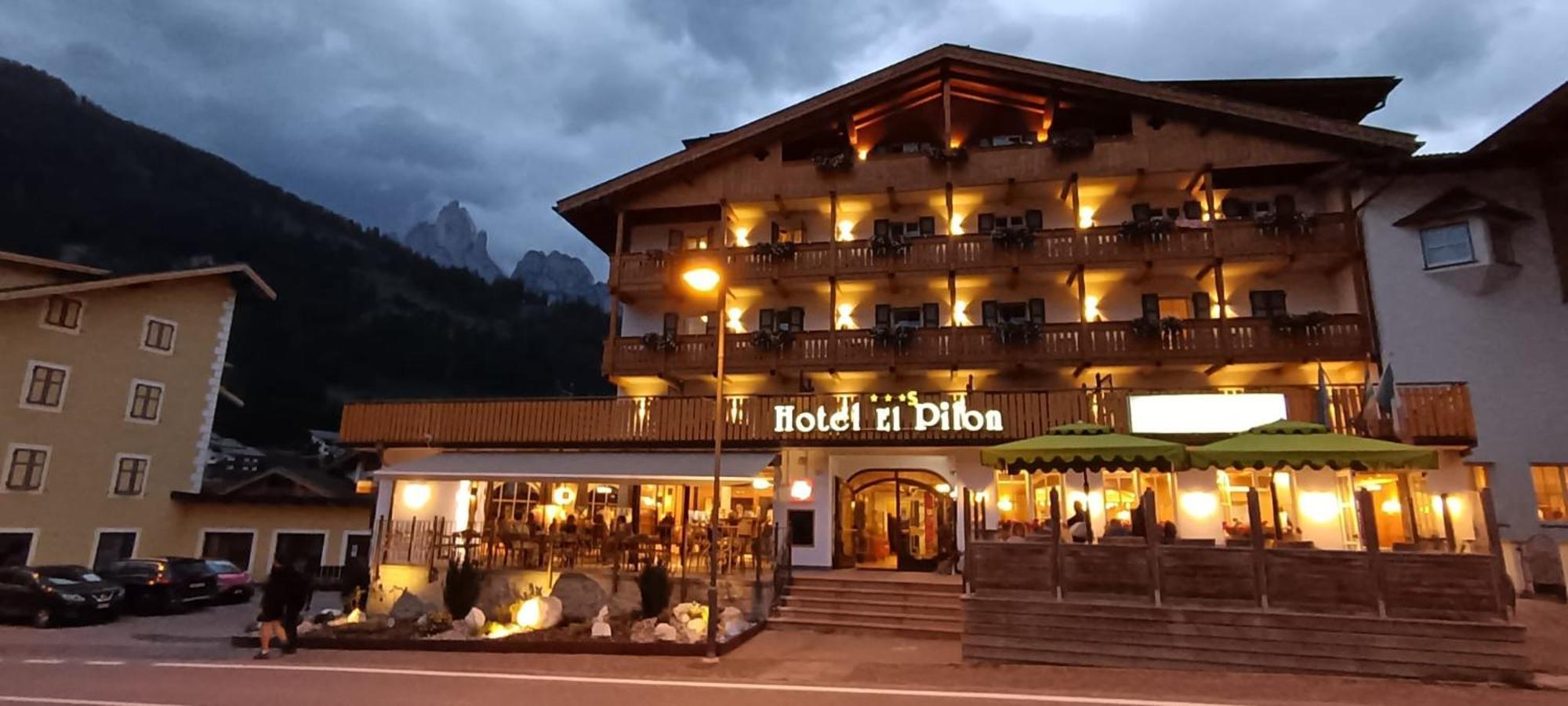 Hotel El Pilon Поцца-ди-Фасса Экстерьер фото