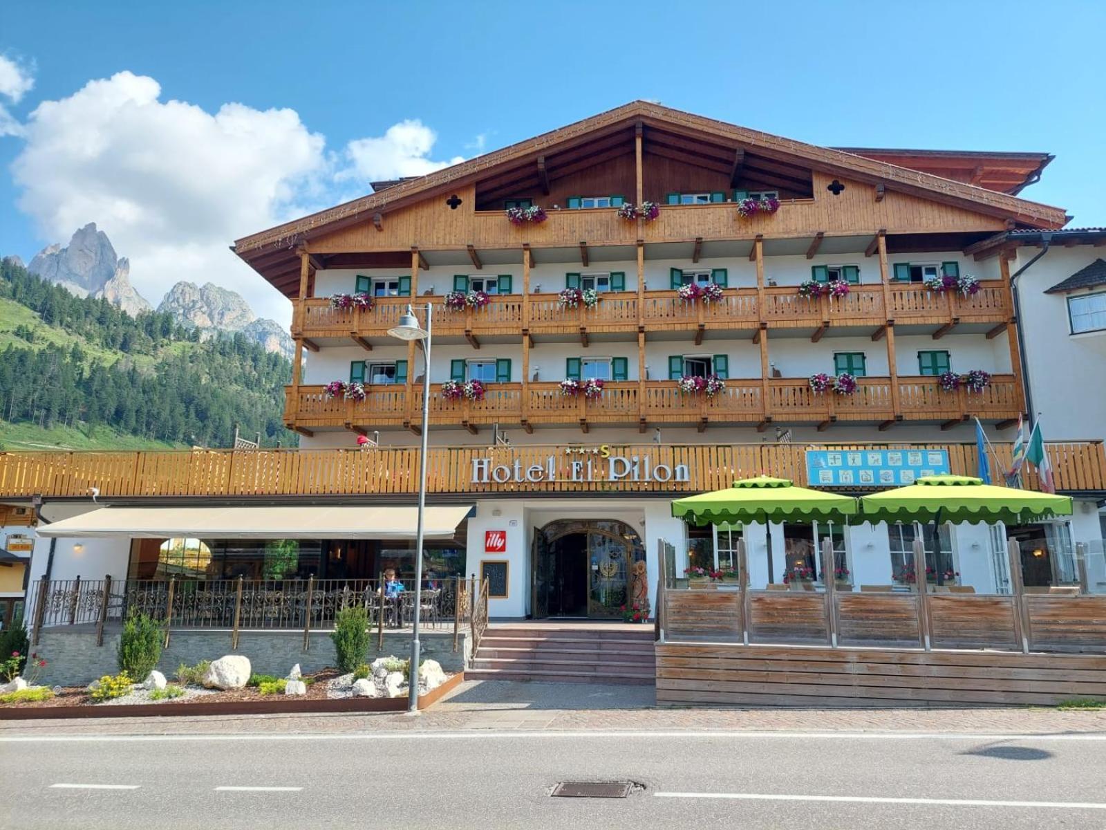 Hotel El Pilon Поцца-ди-Фасса Экстерьер фото